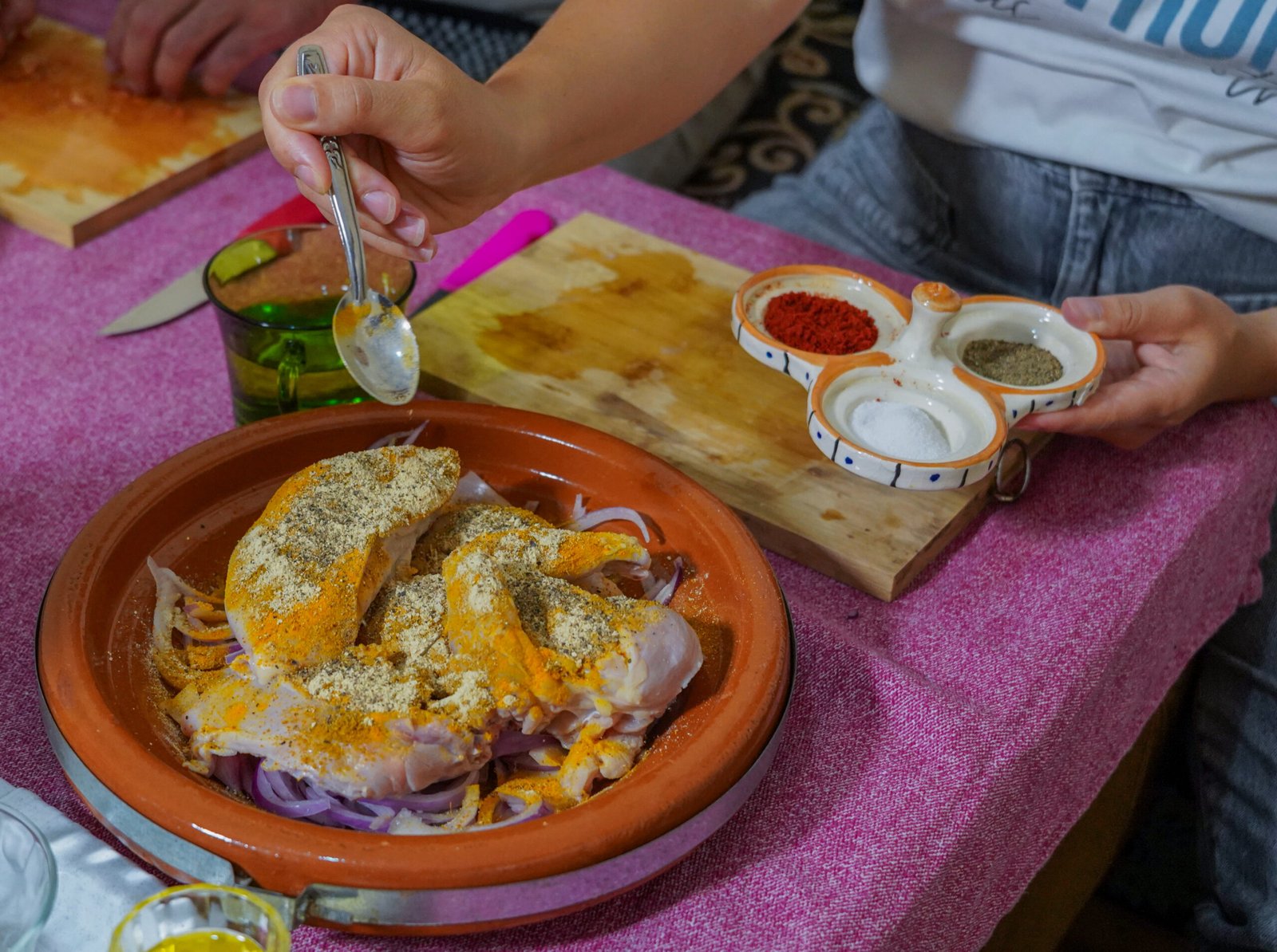 ENJOYING OUR COOKING CLASS FOR THE BEST CHICKEN TAJINE IN ESSAOUIRA